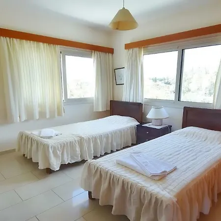 Coral Bay Arkadia Vilă *
